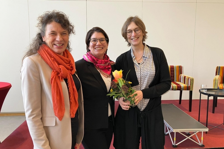 Der Zonta Club Hanau sagt Dankeschön!